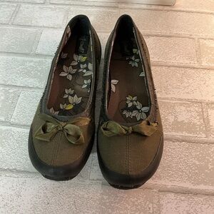Teva Olive Green Flats with Bow Accent